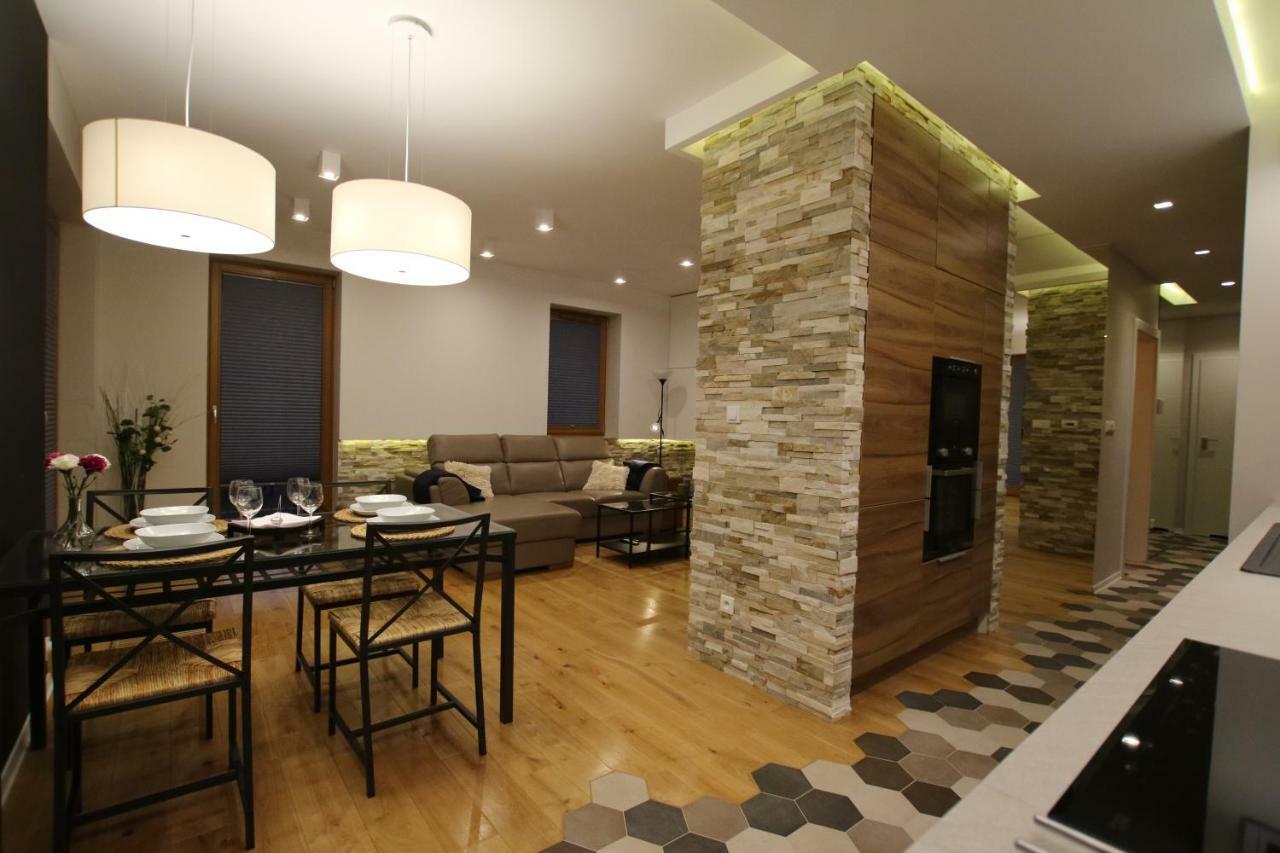 Apartament "Park Lotnikow" Kraków Exteriör bild