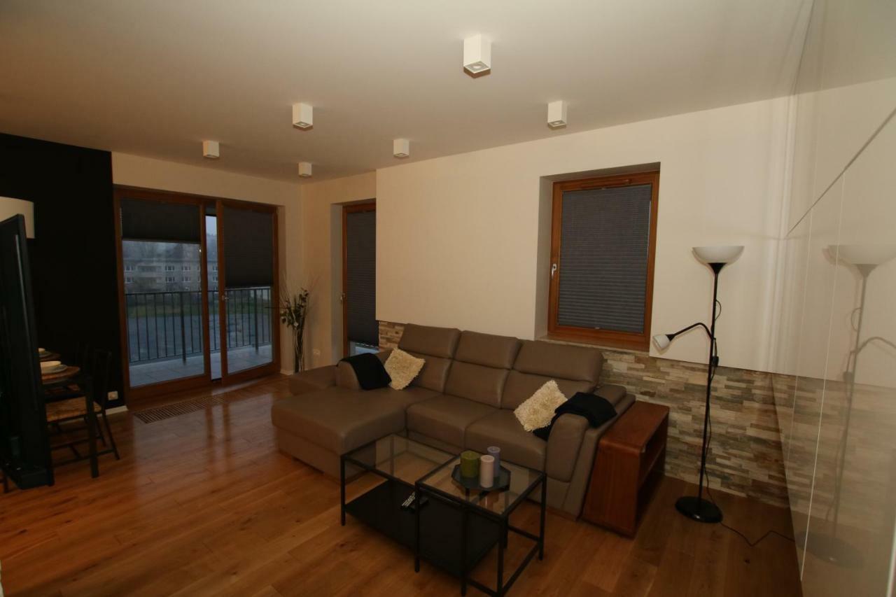 Apartament "Park Lotnikow" Kraków Exteriör bild